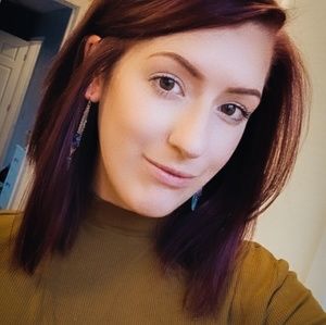 Meet your Posher, Dana